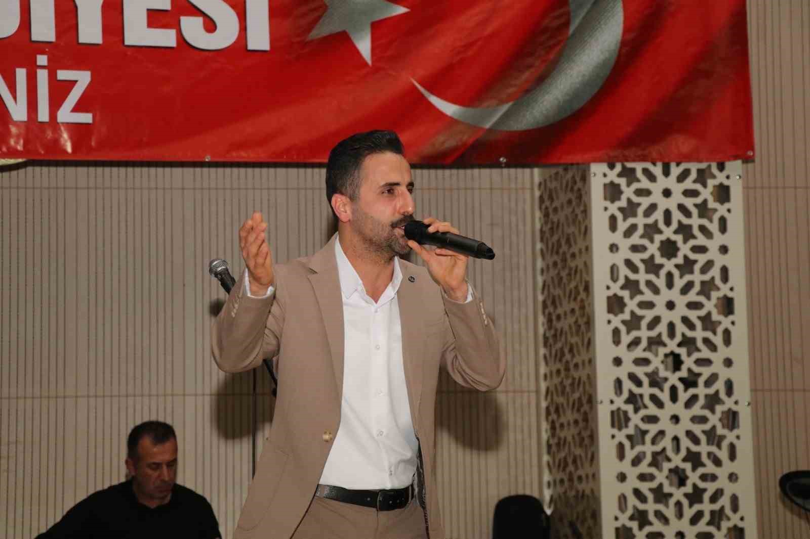 25 Mart konseri ile coştular
