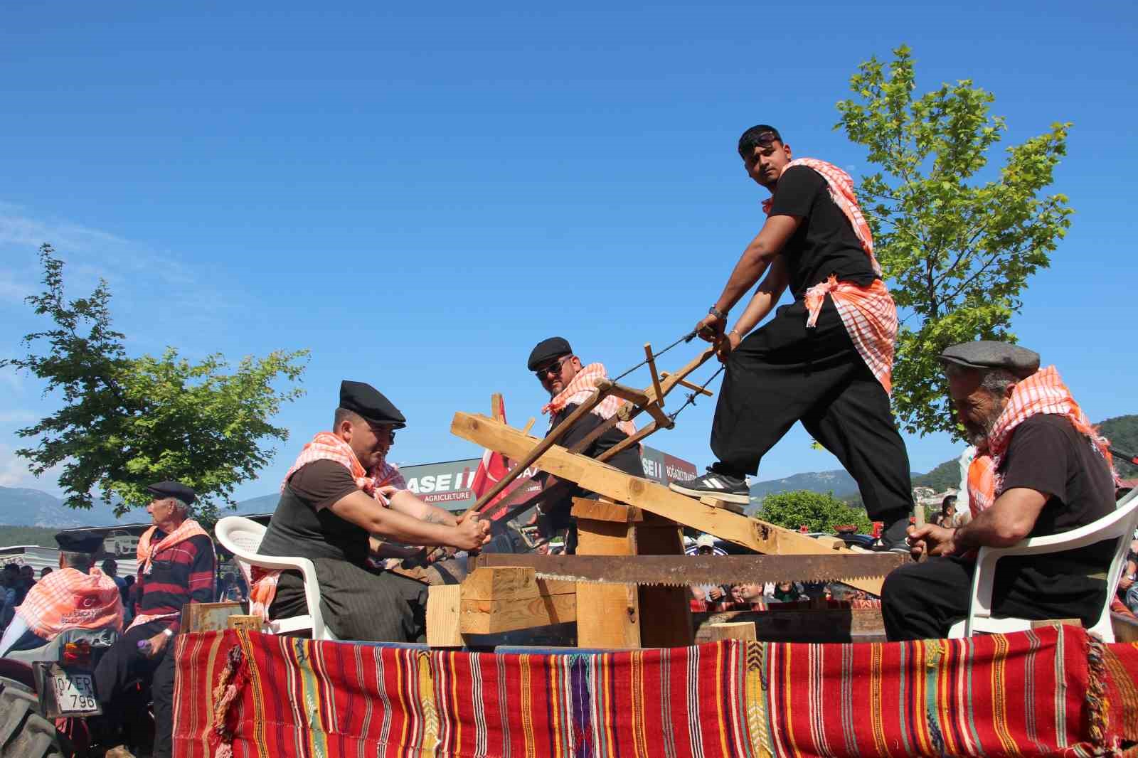 27. Geleneksel Kumluca Tarım ve Seracılık Festivali Yörük Göçü ile başladı
