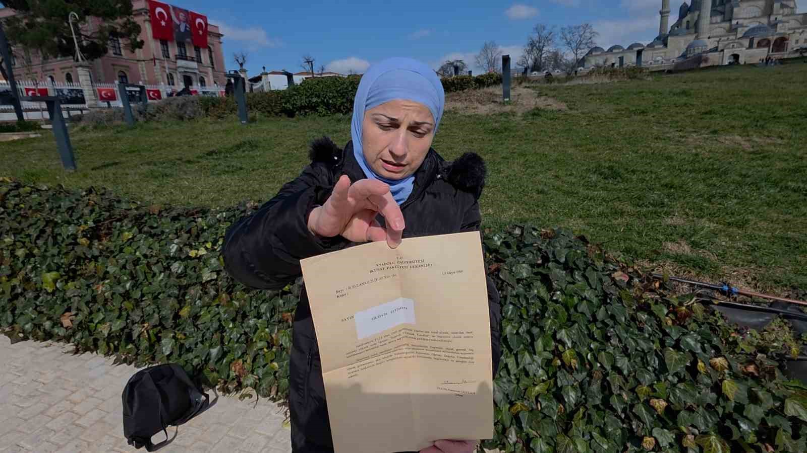 28 Şubat mağduru Gülsevin Kuzu, o dönem yaşadıklarını anlattı
28 Şubat mağduru Gülsevin Kuzu, o dönem yaşadıklarını anlattı