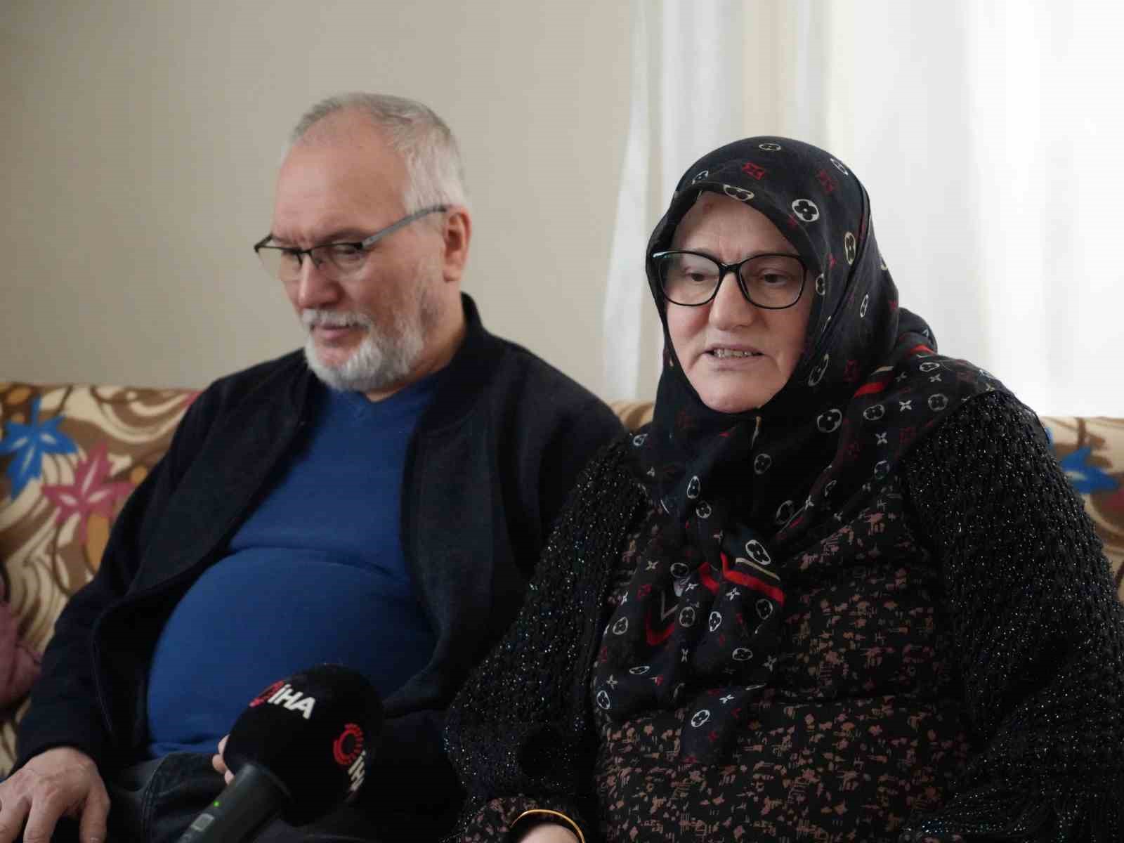 28 Şubat’ta başörtüsü sebebiyle mesleğini bırakmak zorunda kalan emekli öğretmen o karanlık günleri anlattı
