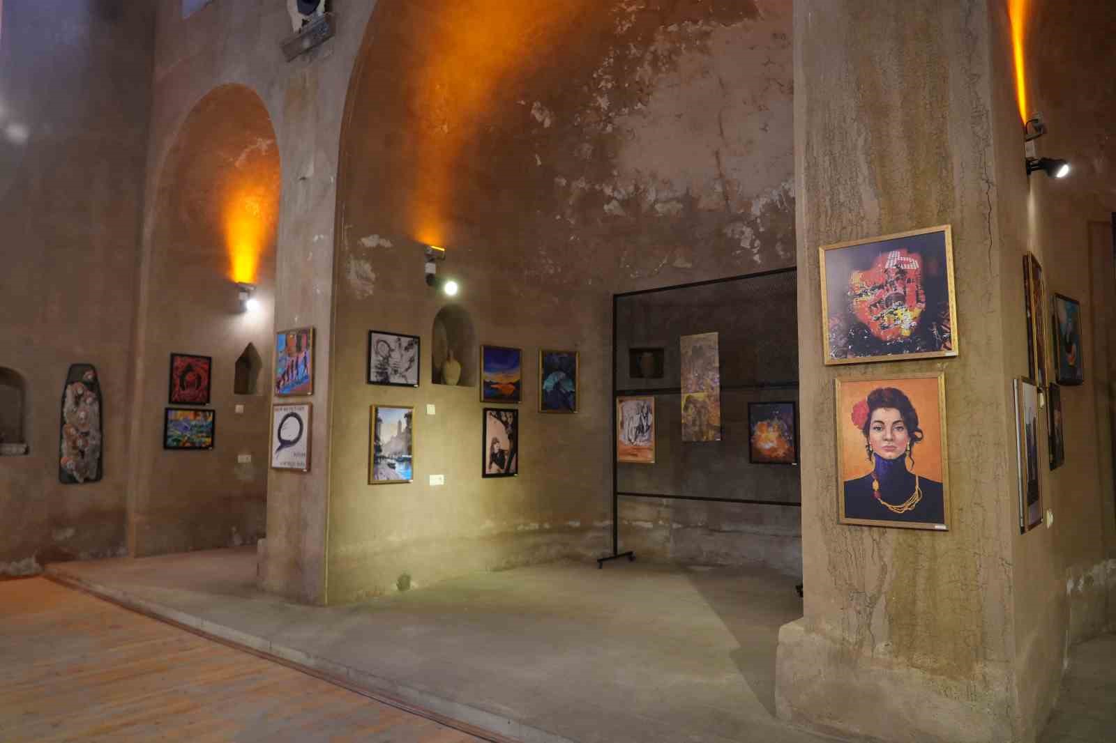 28 ülkeden 78 sanatçının eseri Niğde’de sanatseverlerle buluştu
