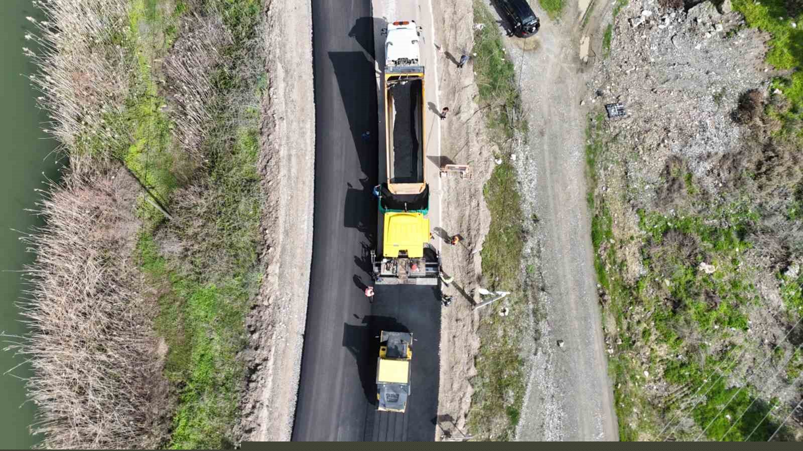 3 ilçedeki 545 milyon TL’lik yol yatırımı devam ediyor
