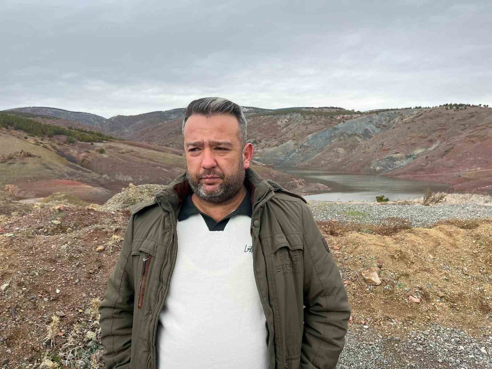 3 yıl önce açılan barajdaki su bitme noktasına geldi
