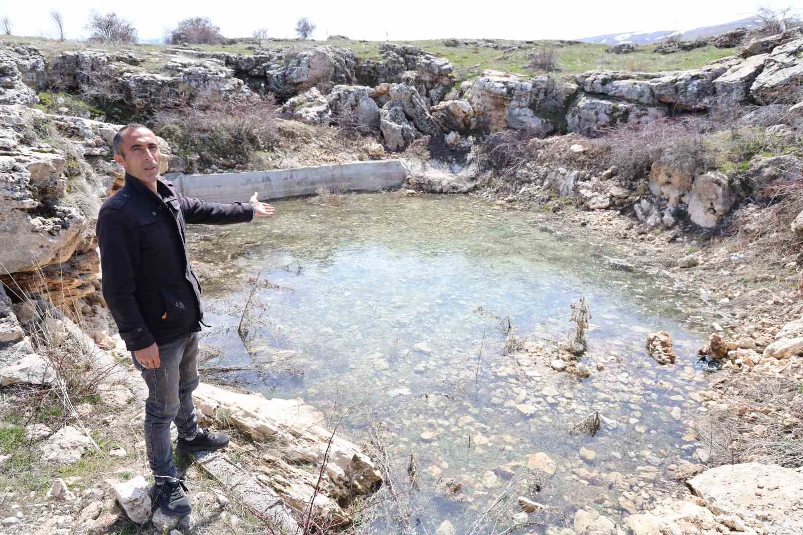 3 yıl önce kuruyan "Uyuz Gölü" yeniden su tuttu
