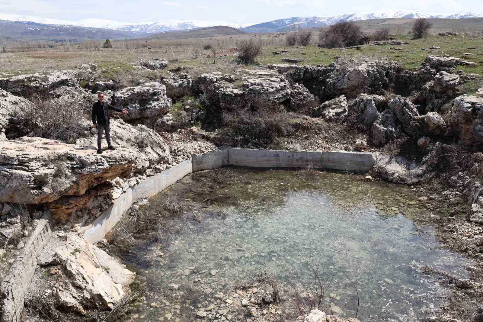 3 yıl önce kuruyan "Uyuz Gölü" yeniden su tuttu
