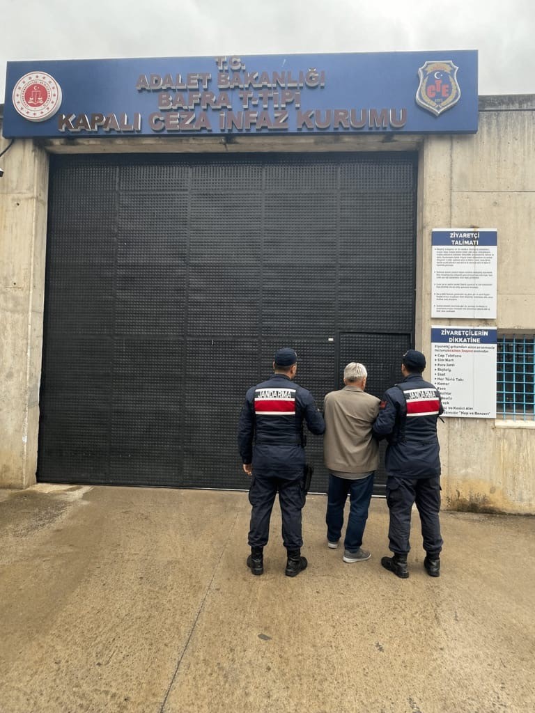34,5 yıl hapisle aranan şahıs jandarmadan kaçamadı

