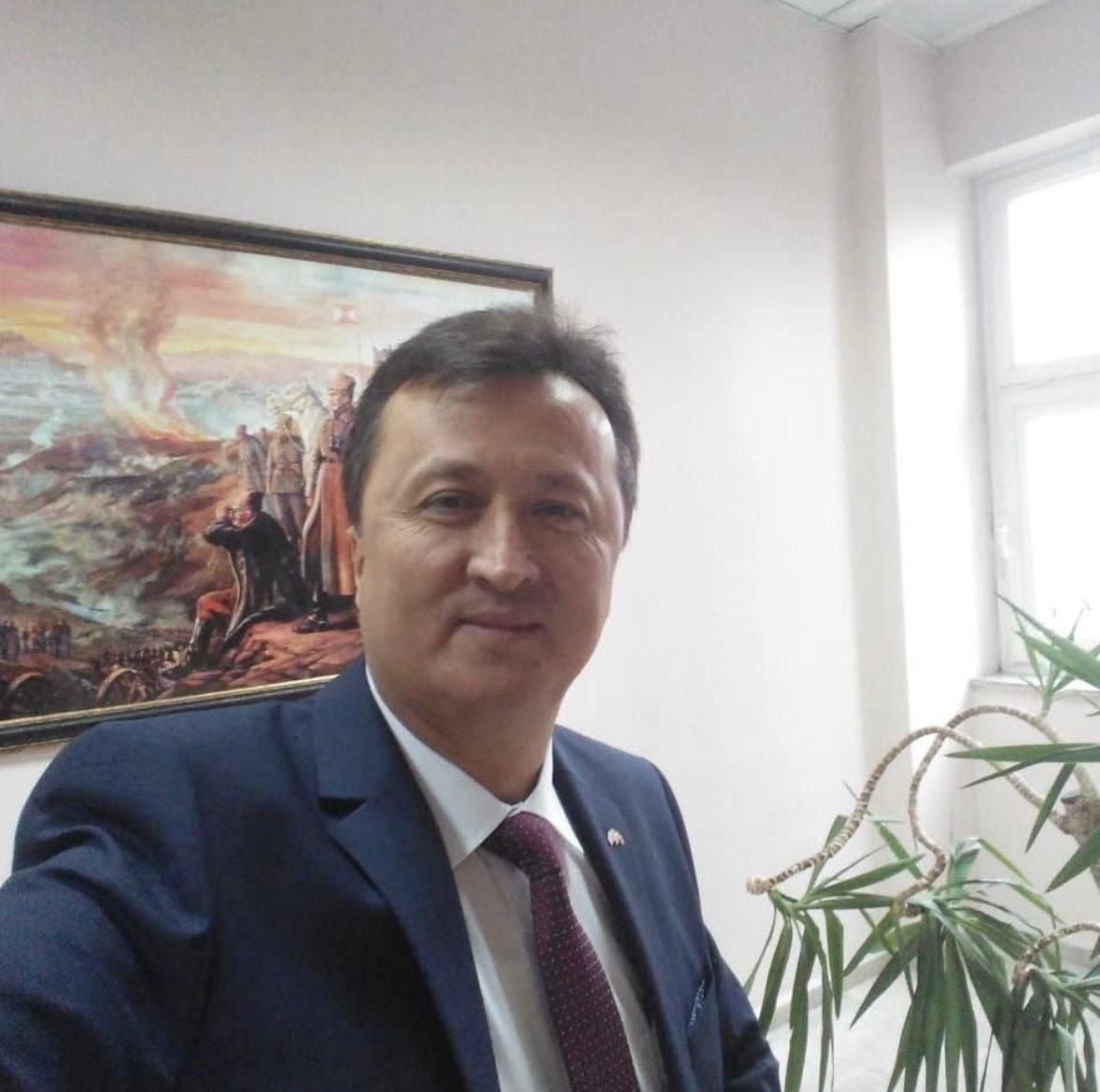 4 gün sonra emekli olacağı için arkadaşlarıyla vedalaşan polis kazada hayatını kaybetti
