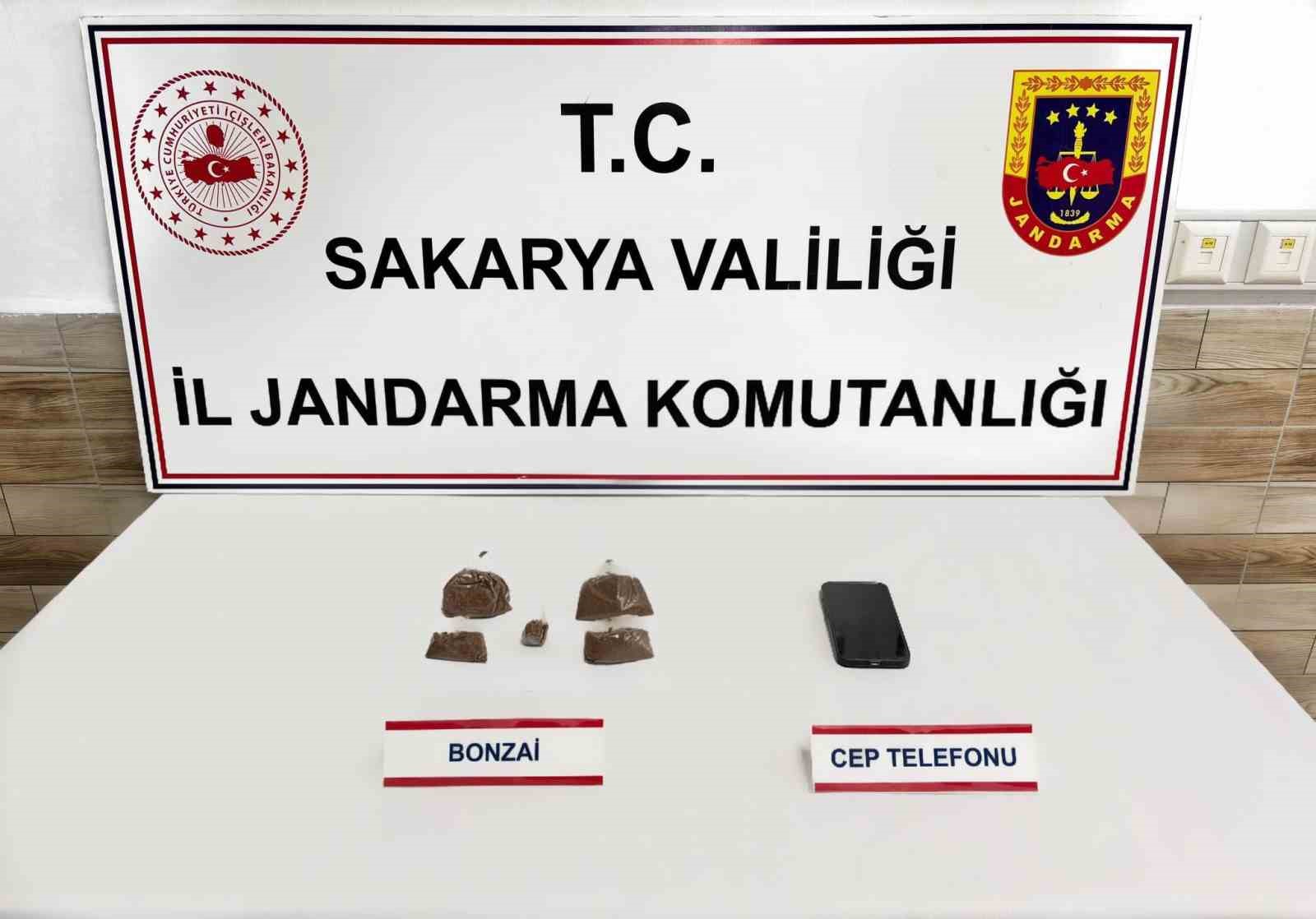 4 ilçede zehir taciri operasyonu: 6 tutuklama
