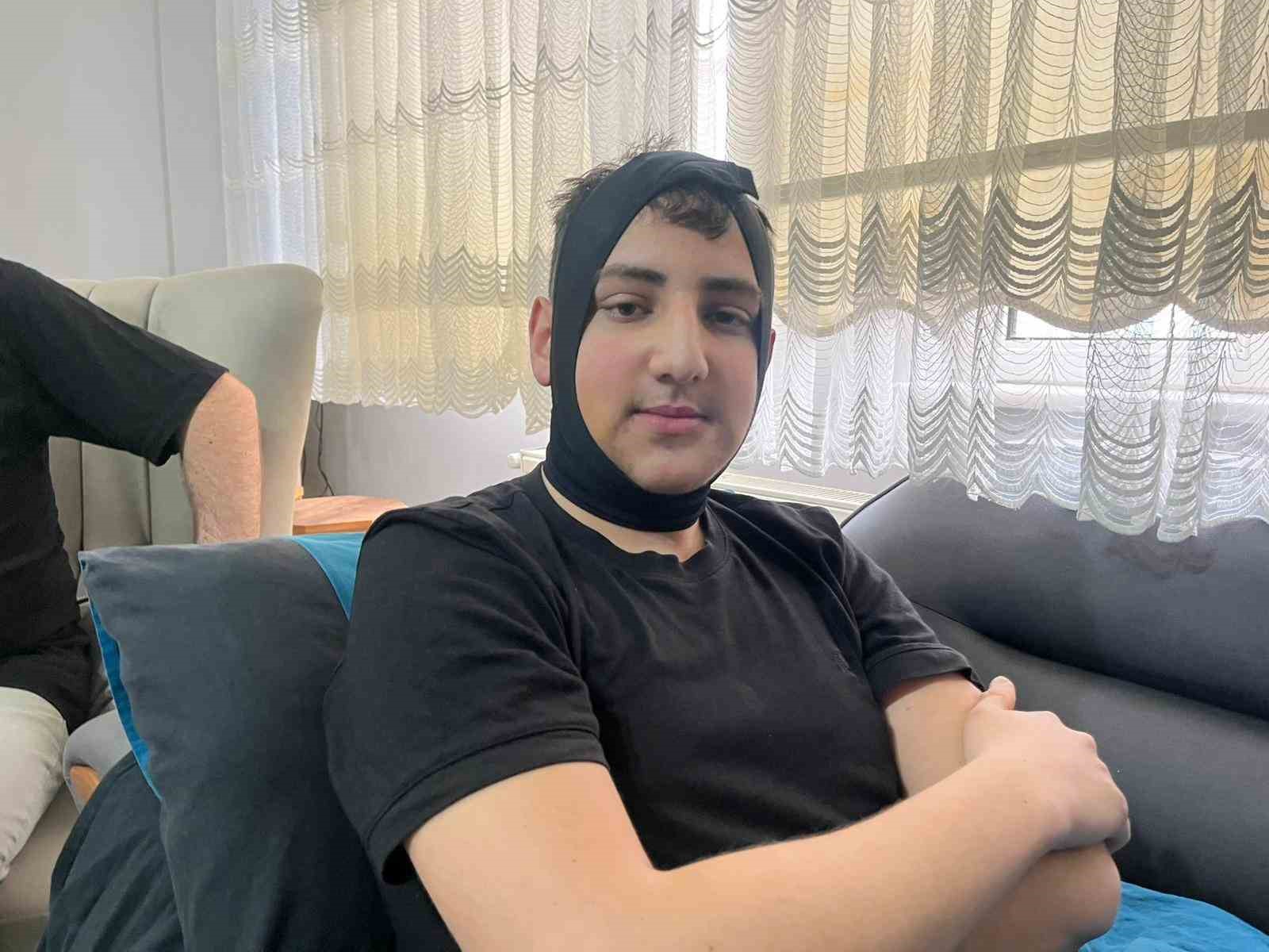 4 öğrenci tarafından omuriliği kırılan Kayra, polislik hayalinden mahrum kalmak istemiyor
