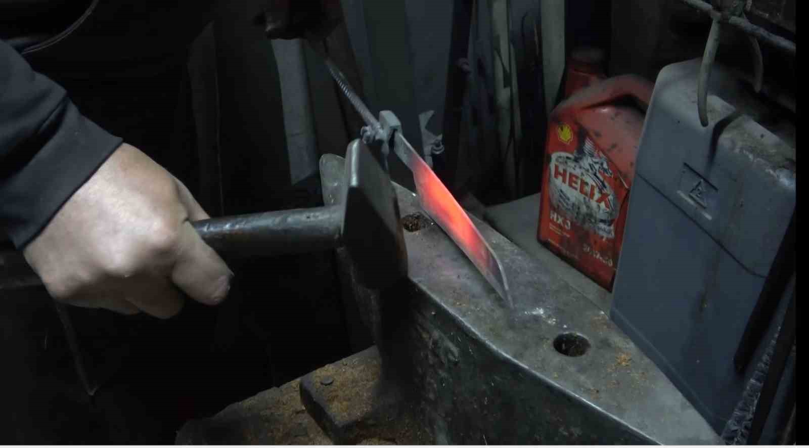 40 yaşında çırak oldu, Giresun’un bıçak mirasını yaşatıyor
