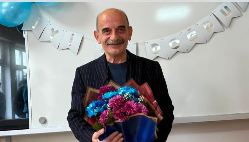 40 yıllık eğitimcinin meslek hayatı alkışlarla son buldu
