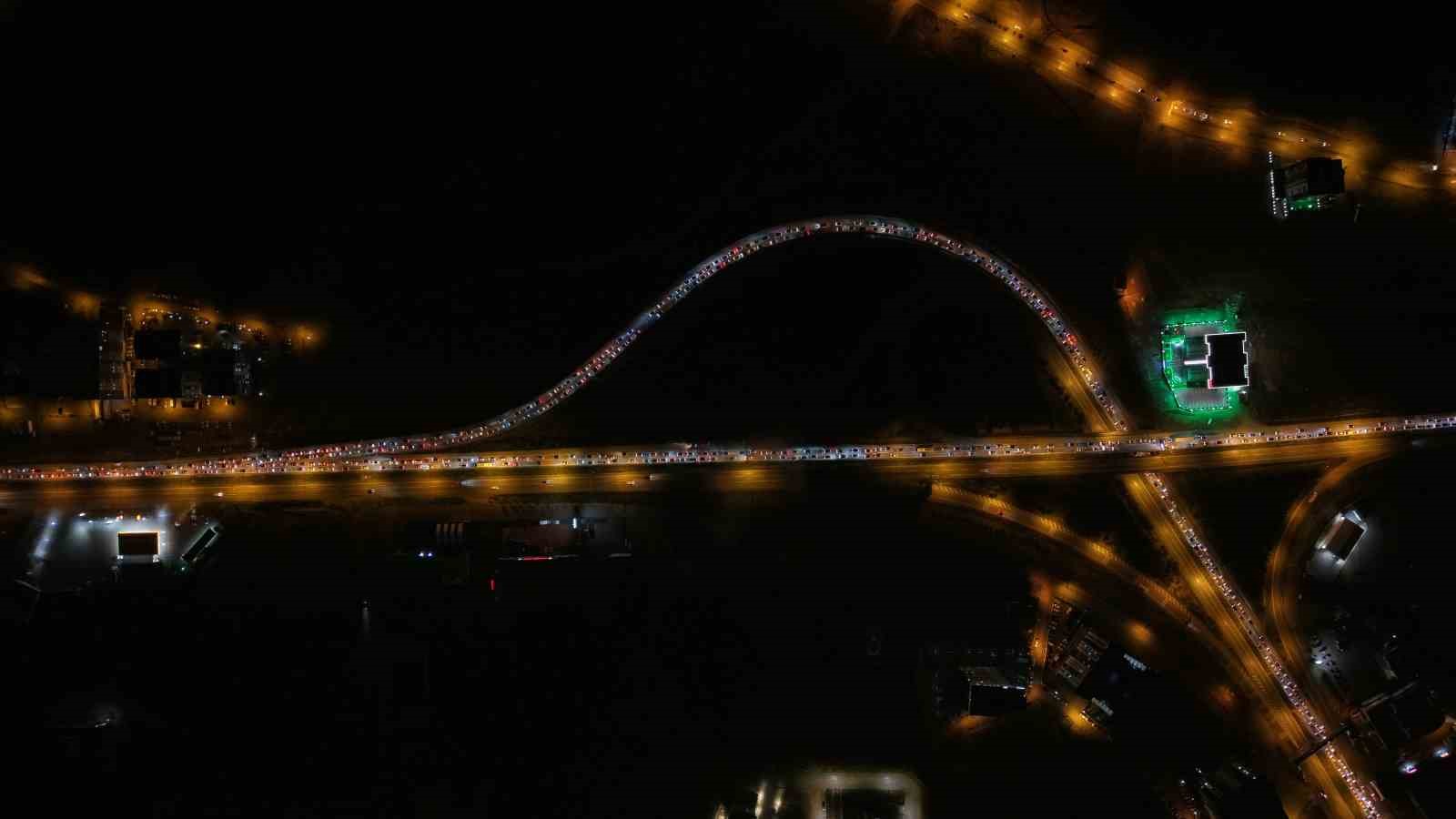 43 ilin geçiş noktasının bayram bilançosu belli oldu: 1 milyon 274 bin araç geçti, ölümlü kaza yaşanmadı
