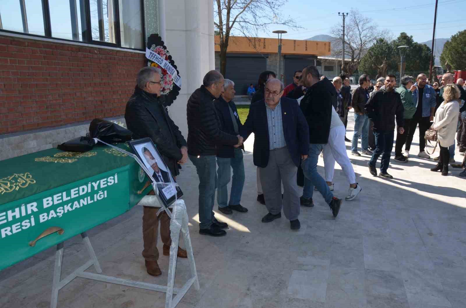 43 yıllık öğretmene hüzünlü veda
