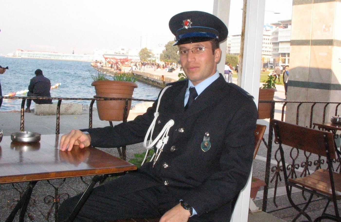 45 yaşında polislikten ayrılıp öğretmen oldu, emekliliğini 20 yıl uzattı
