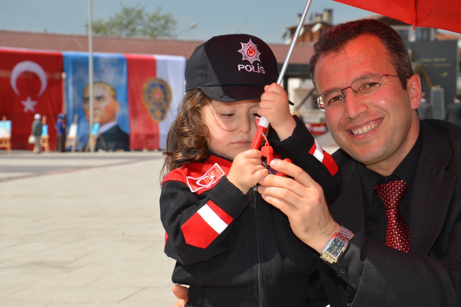 45 yaşında polislikten ayrılıp öğretmen oldu, emekliliğini 20 yıl uzattı
