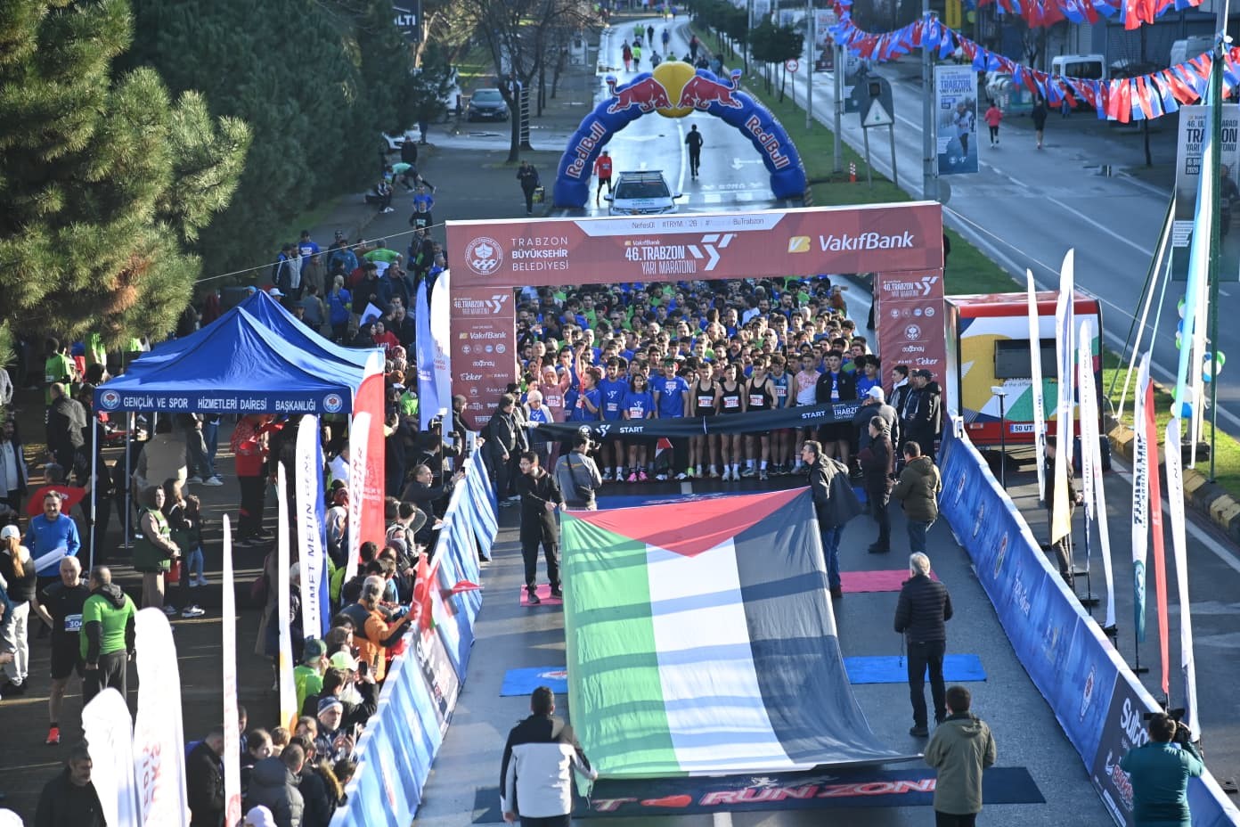 46. Uluslararası Trabzon Yarı Maratonu koşuldu
46. Uluslararası Trabzon Yarı Maratonu koşuldu