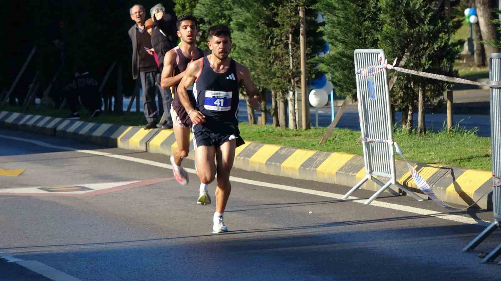 46. Uluslararası Trabzon Yarı Maratonu koşuldu
46. Uluslararası Trabzon Yarı Maratonu koşuldu