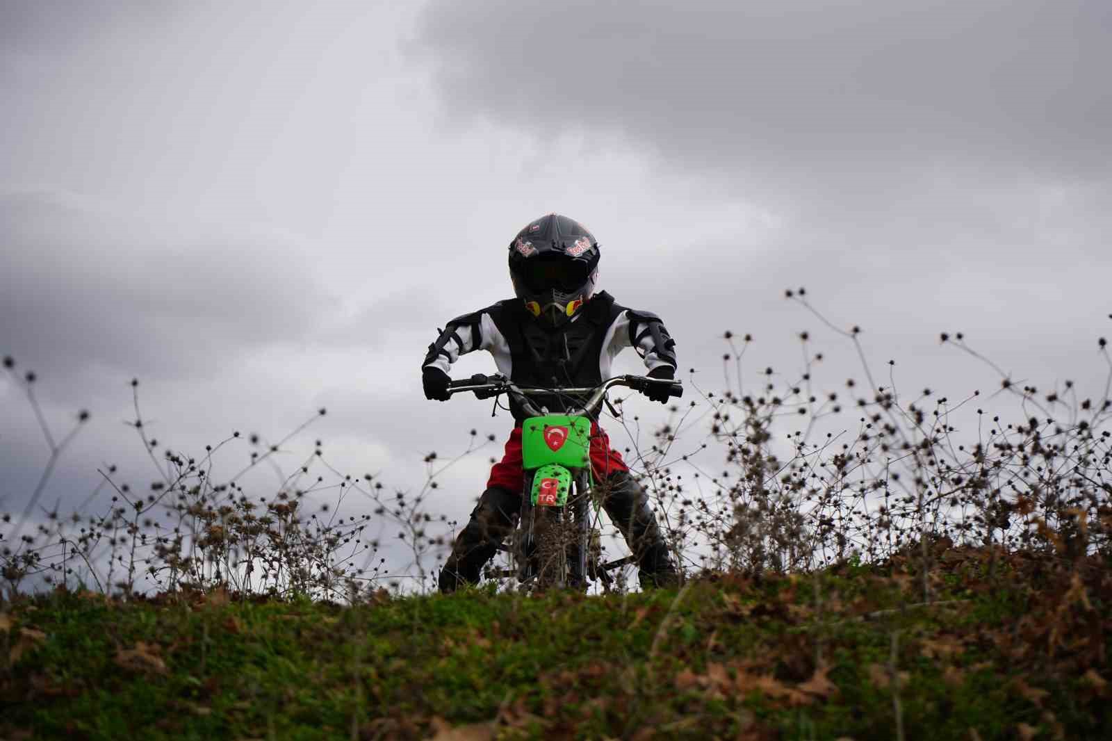 5 yaşındaki Ertuğrul’un motosiklet hikayesi Kur’an-ı Kerim ile başladı
