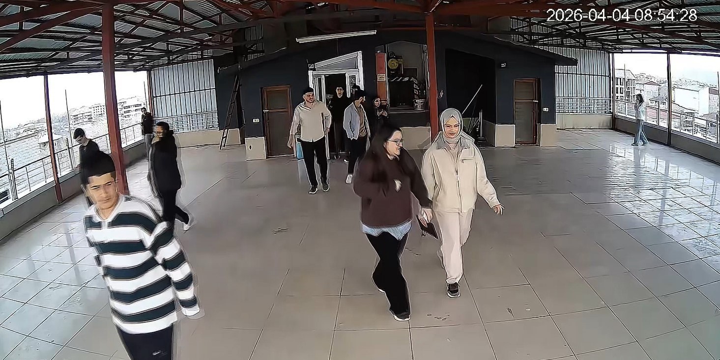 5.2 büyüklüğündeki depremde korku dolu anlar
