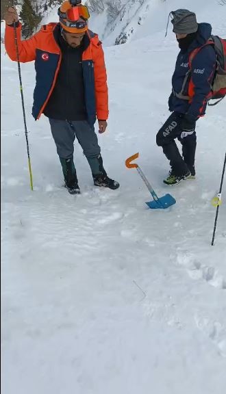 53 gündür çığ altında bulunan kayıp çoban için çığ riskinin ortadan kalkması bekleniyor
