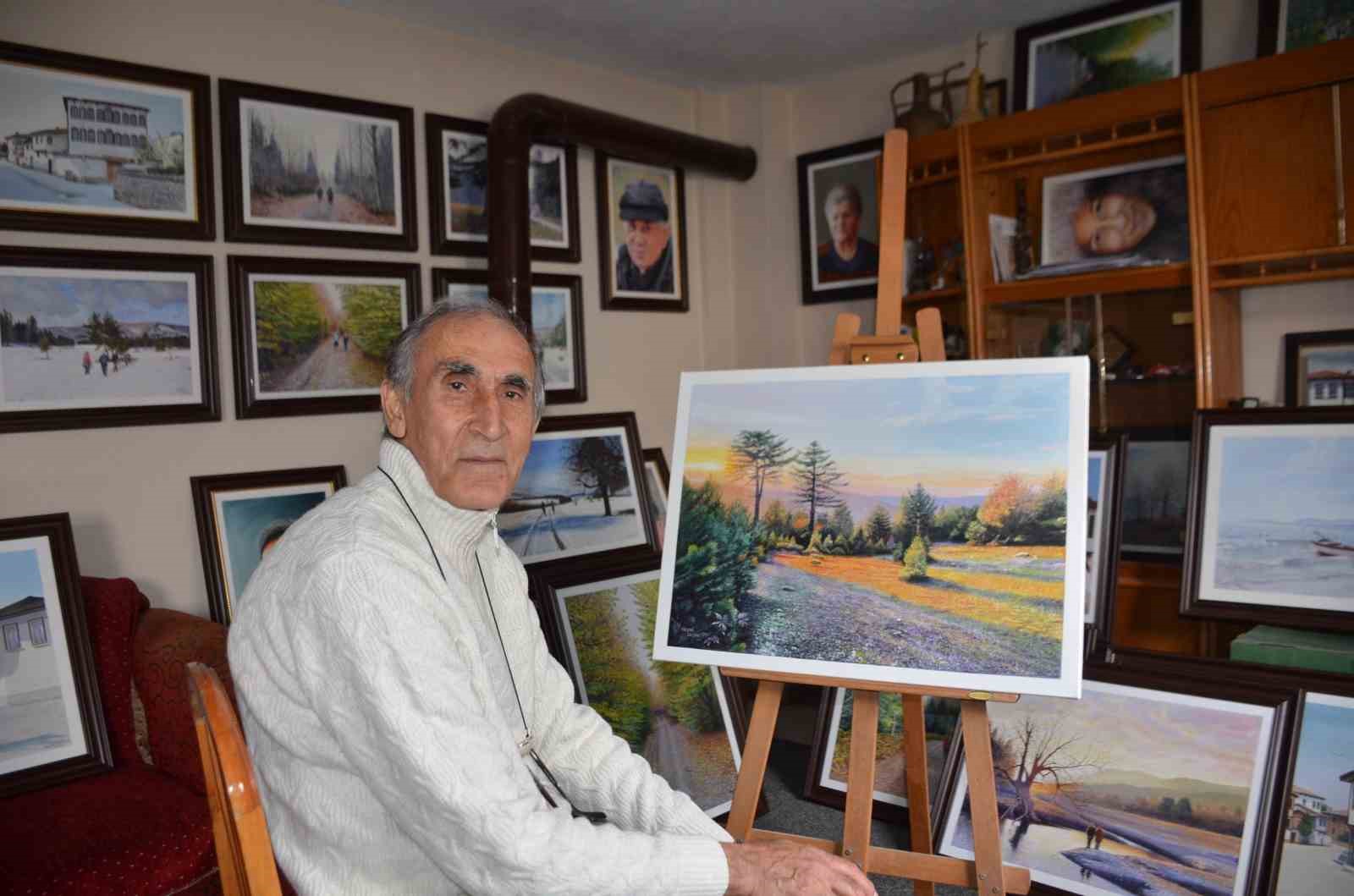 55 yıldır en yakın arkadaşı resim tuvali oldu
