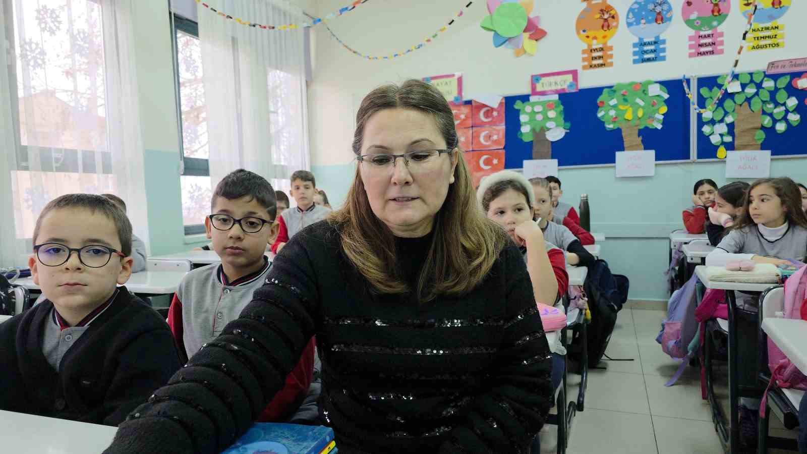 6 Şubat’ı anlatan Gülcan öğretmen: "65 saniyede hayatımız yıkıldı"
