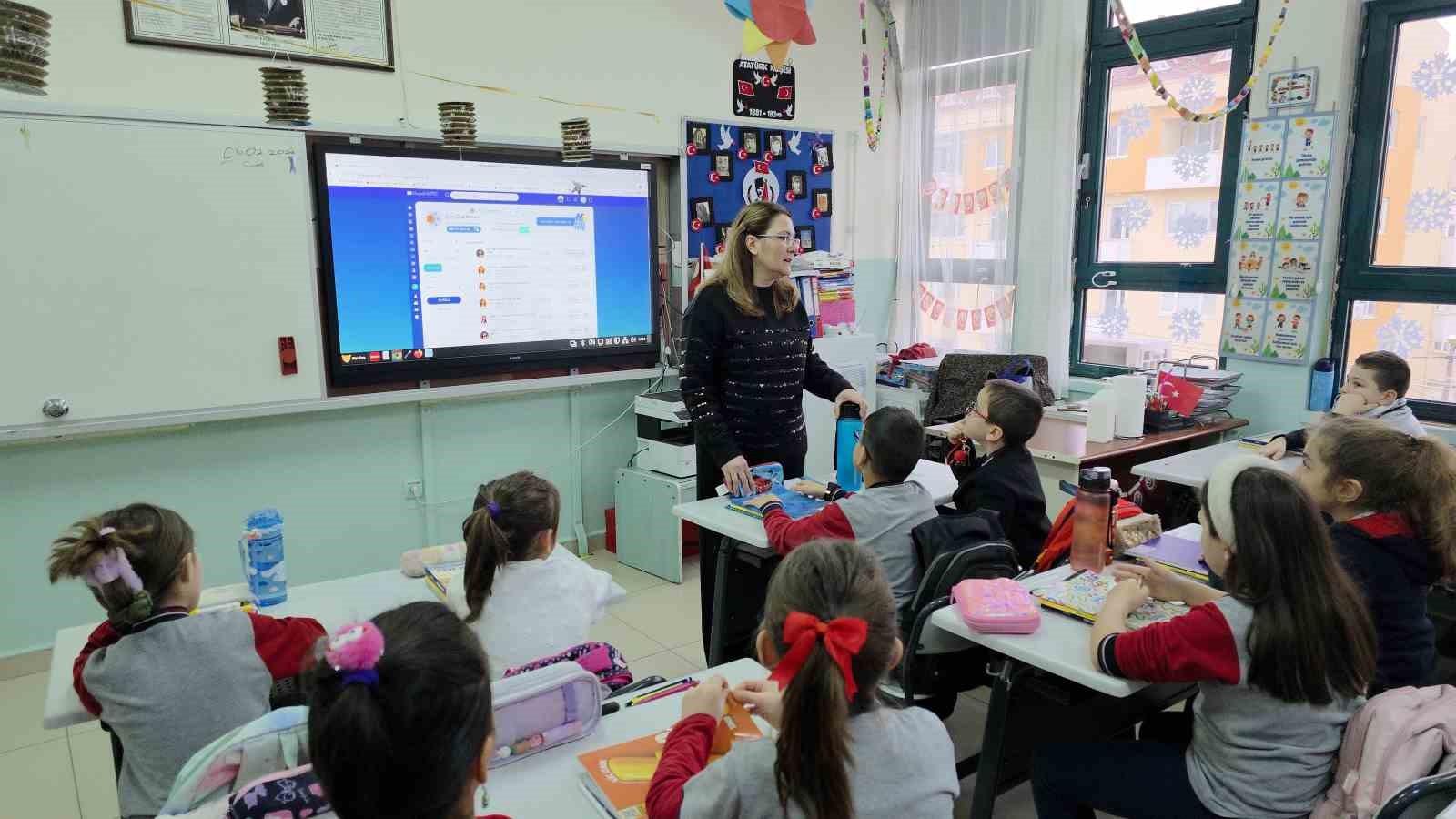 6 Şubat’ı anlatan Gülcan öğretmen: "65 saniyede hayatımız yıkıldı"
