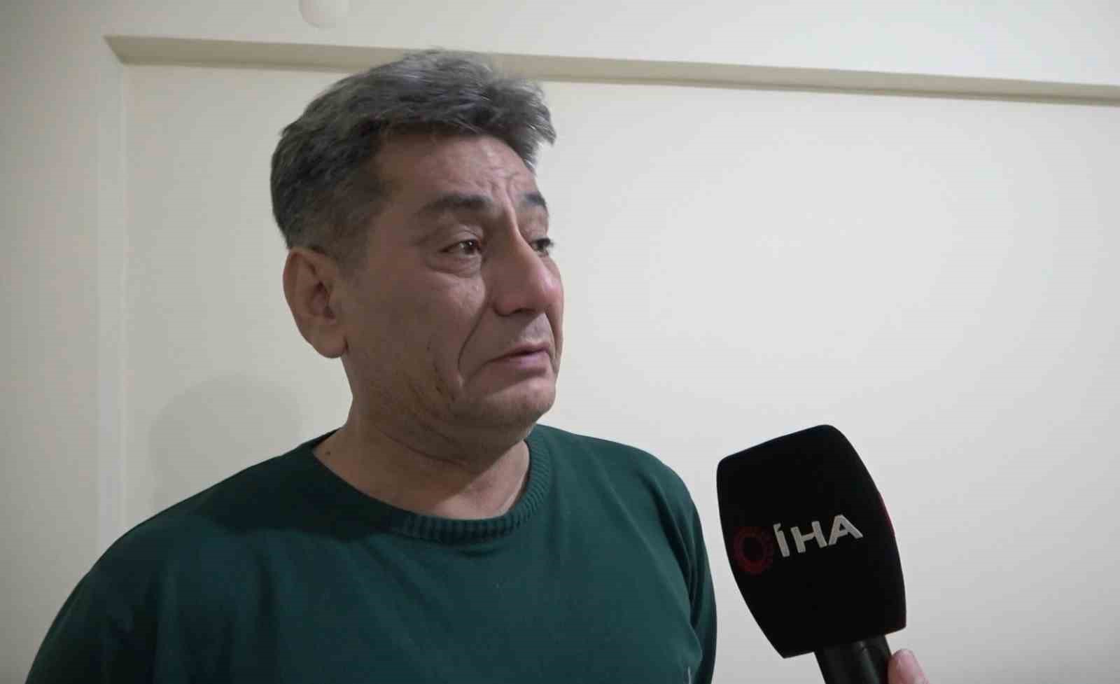 6 Şubat’ta kepçeyle gittiği enkazdan annesinin cenazesini çıkartan operatör o anları anlattı
