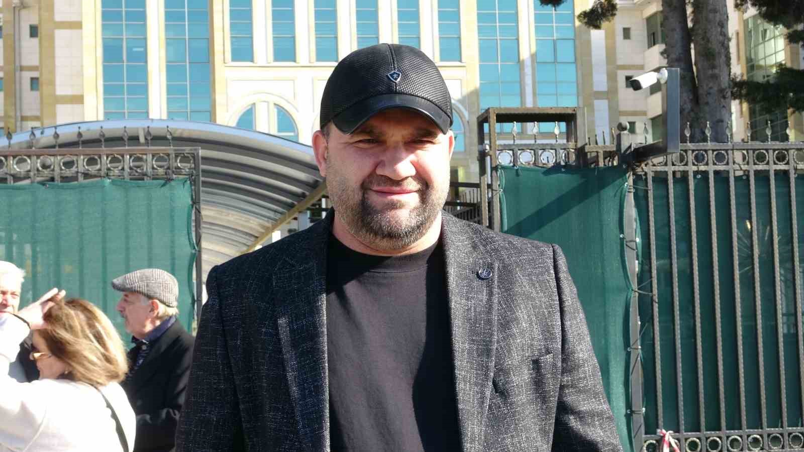 6 yıl süren boşanma davası sonuçlanır sonuçlanmaz Afrika’da 8 adet adak koç kestirdi
