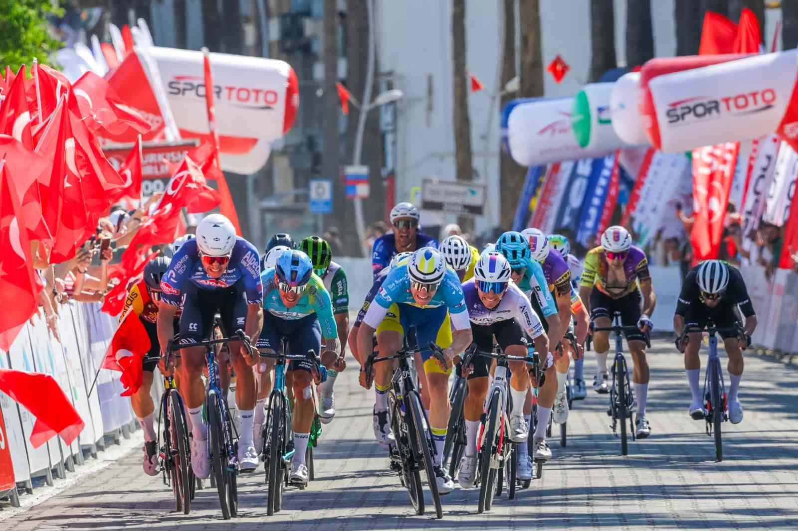 61. Cumhurbaşkanlığı Türkiye Bisiklet Turu 2. gününü Tom Crabbe kazandı
