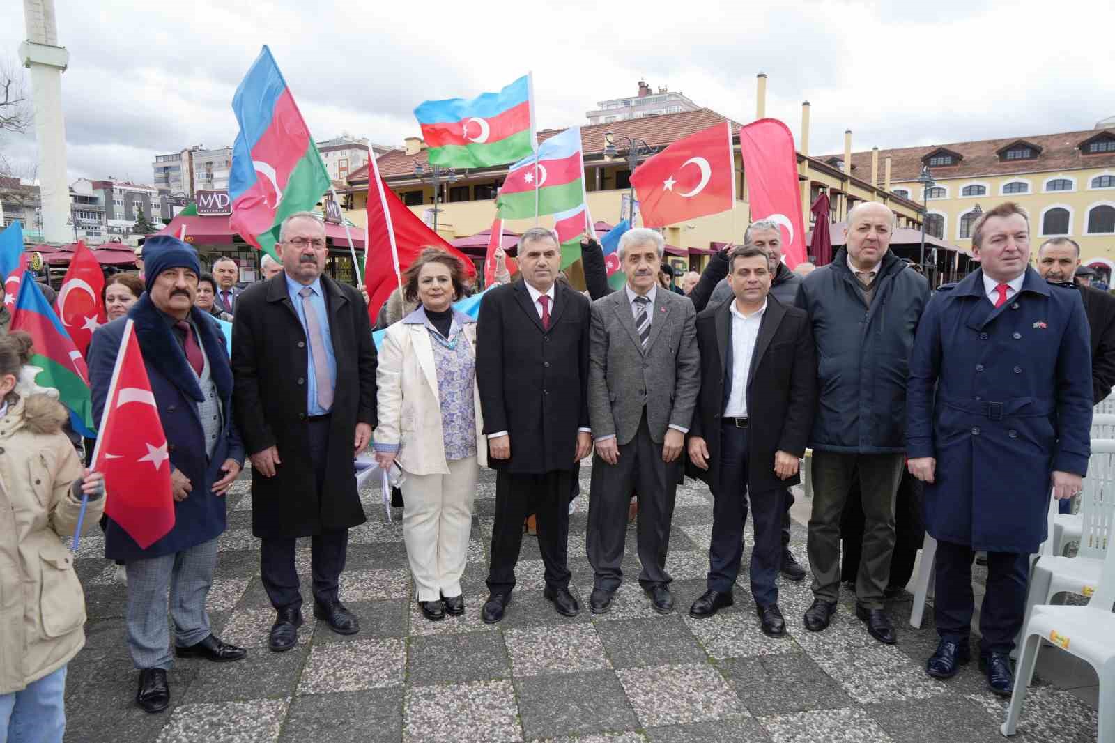 613 Türk’ün katledildiği Hocalı Katliamı, Samsun’da anıldı
613 Türk’ün katledildiği Hocalı Katliamı, Samsun’da anıldı