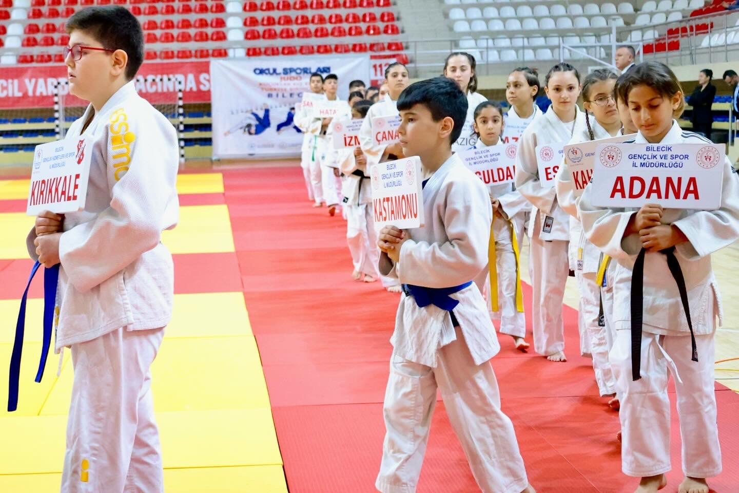 63 ilden 355 sporcu judo şampiyonası için Bilecik’te mücadele ediyor
