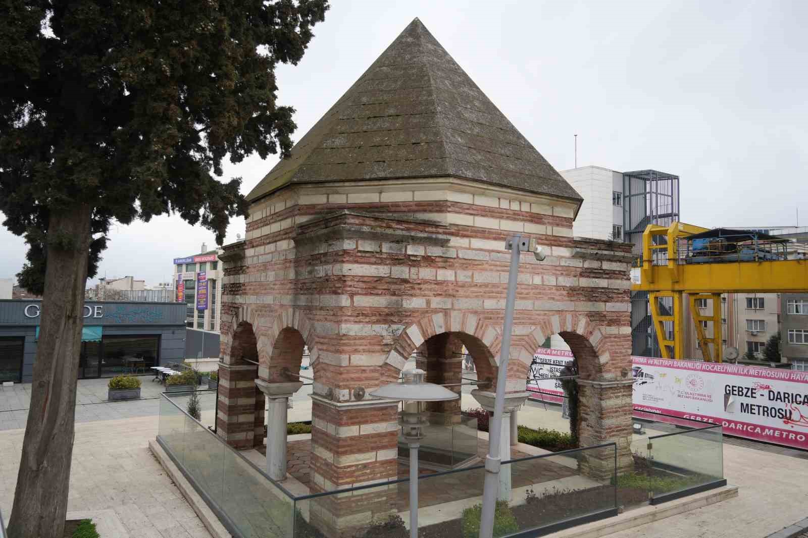 641 yıllık türbede Selçuklu, Osmanlı ve Bizans izleri bir arada
641 yıllık türbede Selçuklu, Osmanlı ve Bizans izleri bir arada