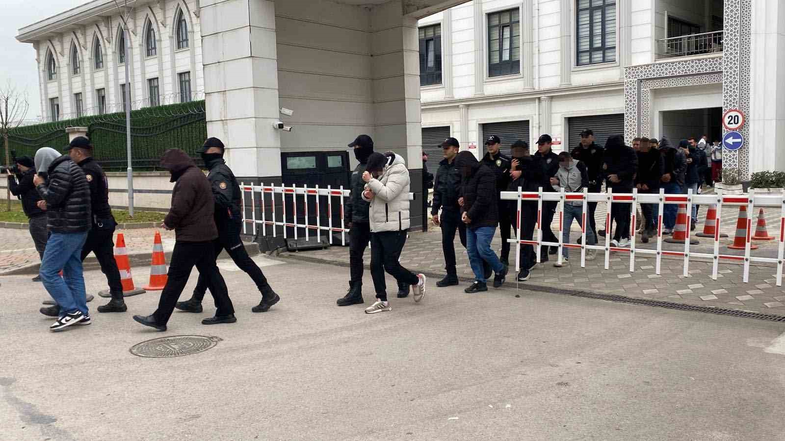 7 ilde 105 milyon liralık dolandırıcılık operasyonunun 25 zanlısı adliyeye sevk edildi
