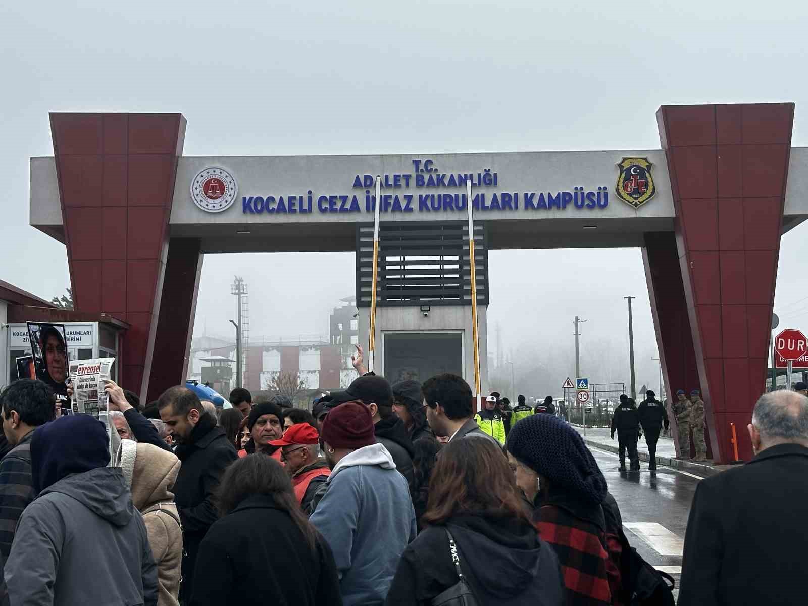 7 işçinin can verdiği yangın davasında sanık konuştu: "Bizi yurt dışına kaçıracağı iddiası hayal ürünü"
