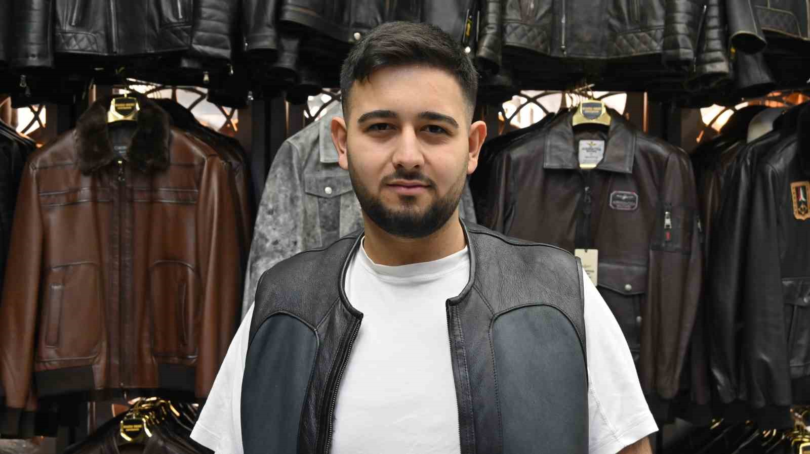 7 yaşında yırtık yapıştırarak başladığı dericilikte şimdi dünyaya satış yapıyor
