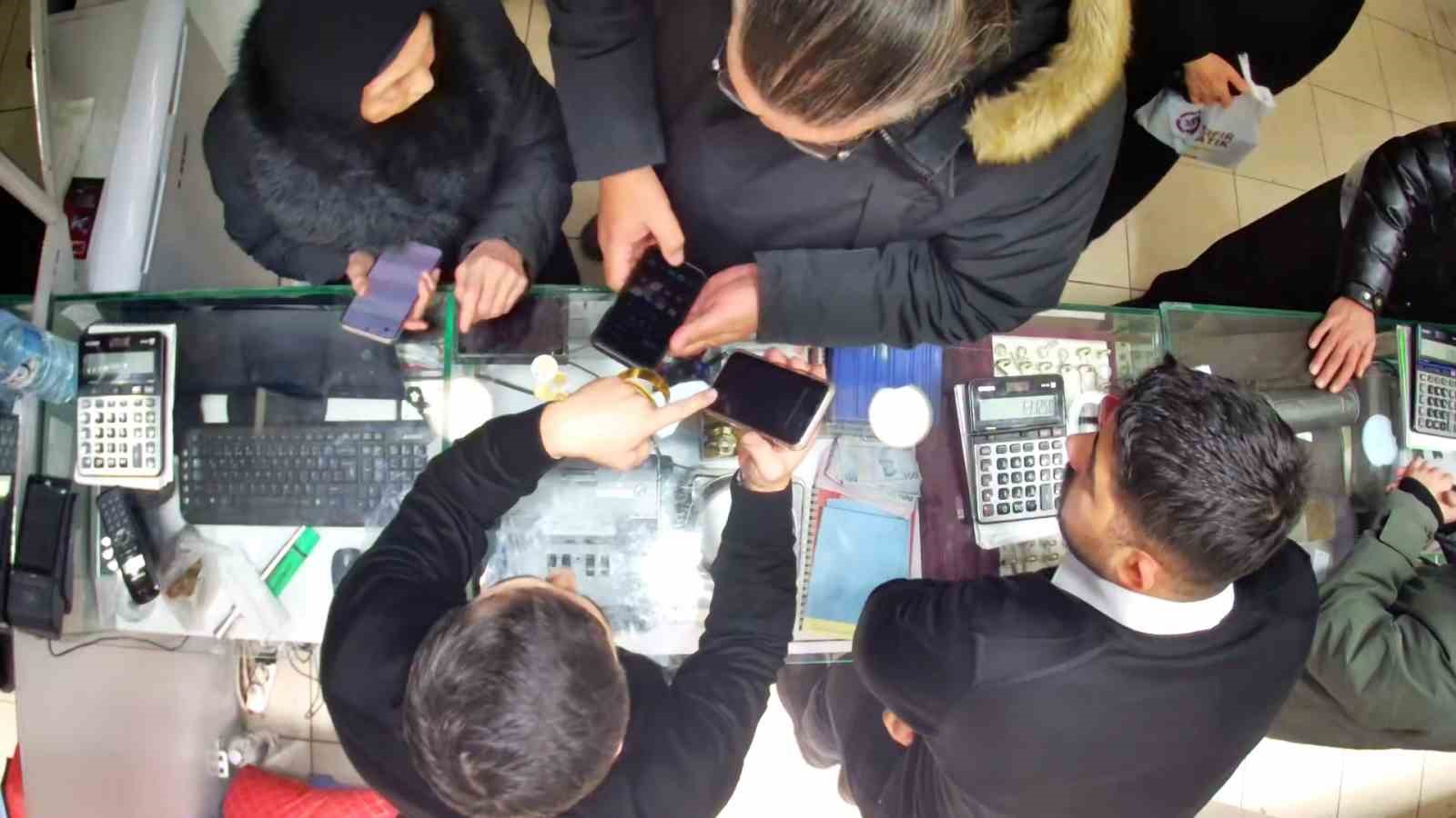 700 bin liralık vurgunu dikkatli esnaf önledi
