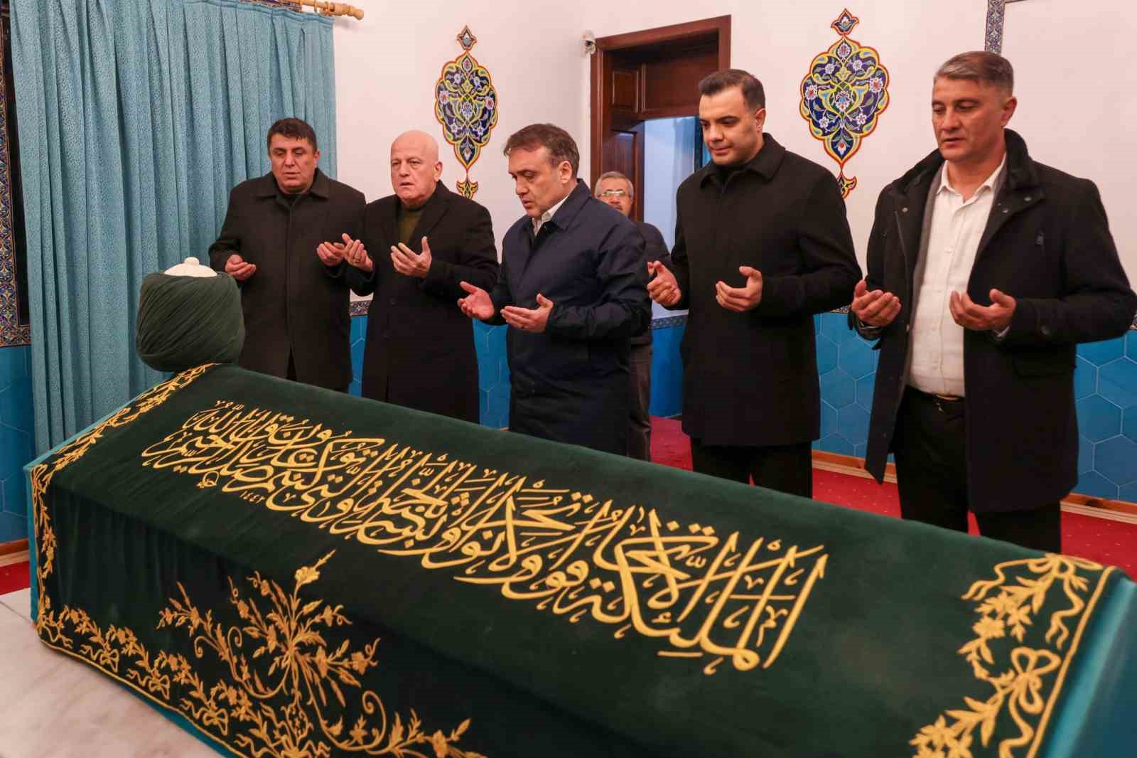 700 yıldır sürdürülen ’Kadir pilavı’ geleneği bu yıl da devam etti
