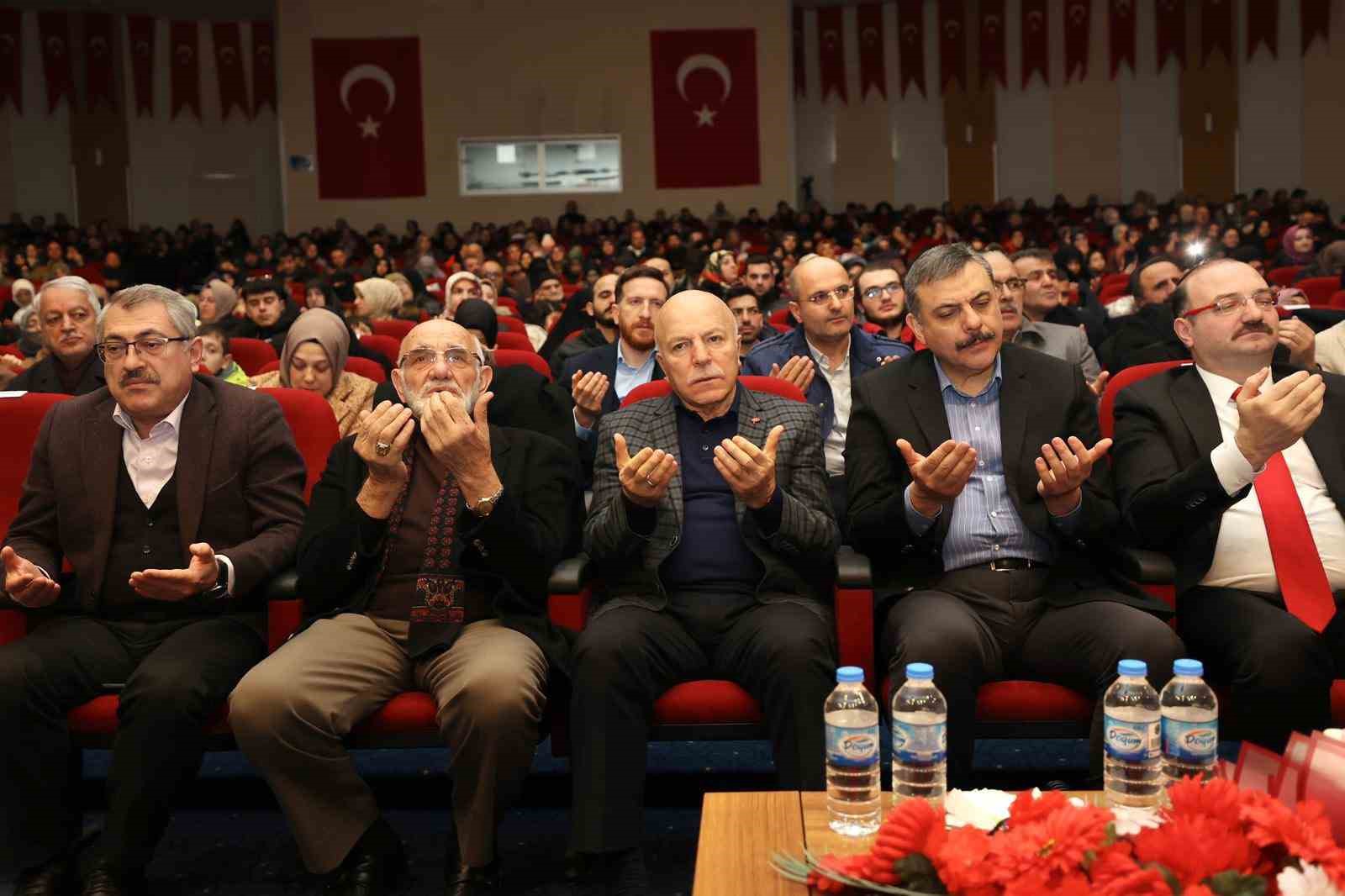 71 öğrencinin hafızlık gururu taçlandırıldı
