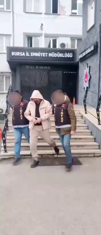 72 saatlik kamera incelendi, aranan şahıslara baskın yapıldı : 3 kişi yakalandı
