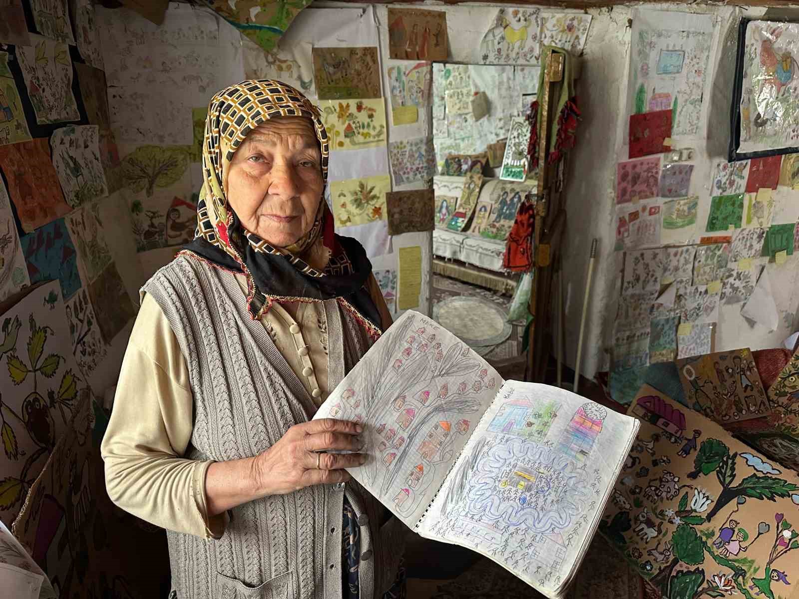 74 yaşındaki Hakime teyzenin resim tutkusu
