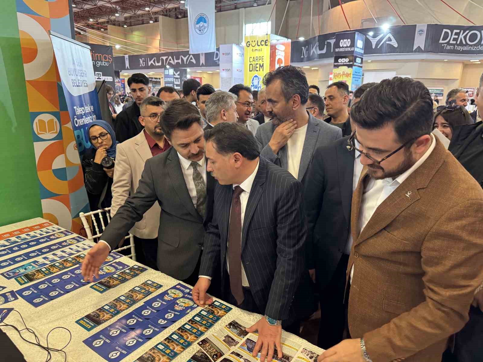 8. Kayseri Kitap Fuarı kapılarını ziyaretçilerine açtı
