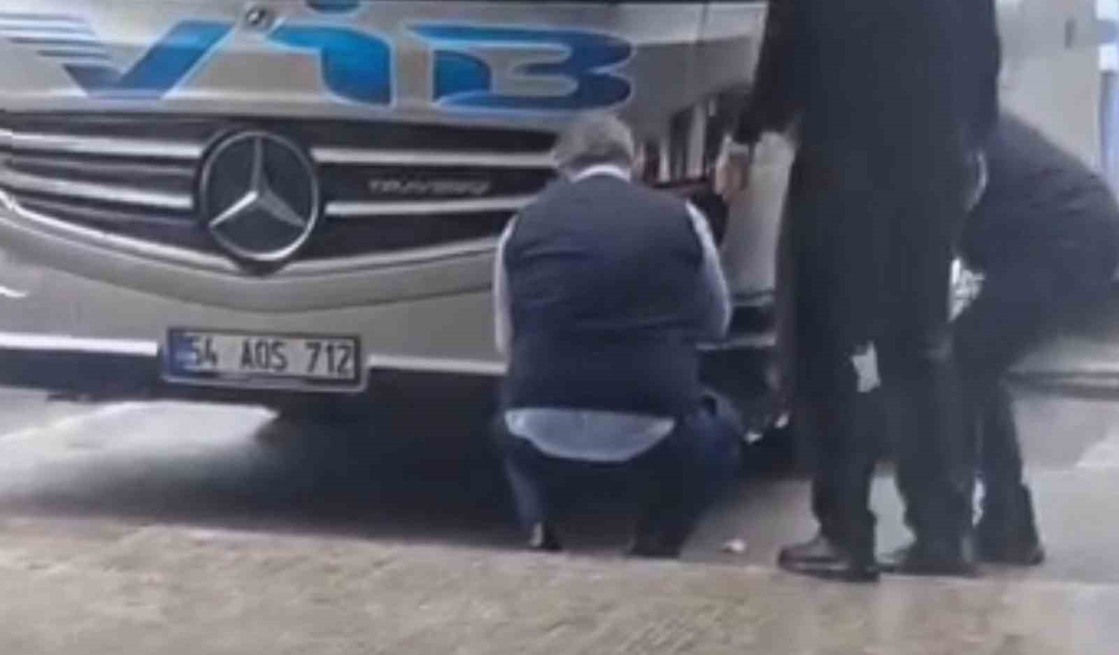 8 kişinin yaralandığı kaza anı kamerada
