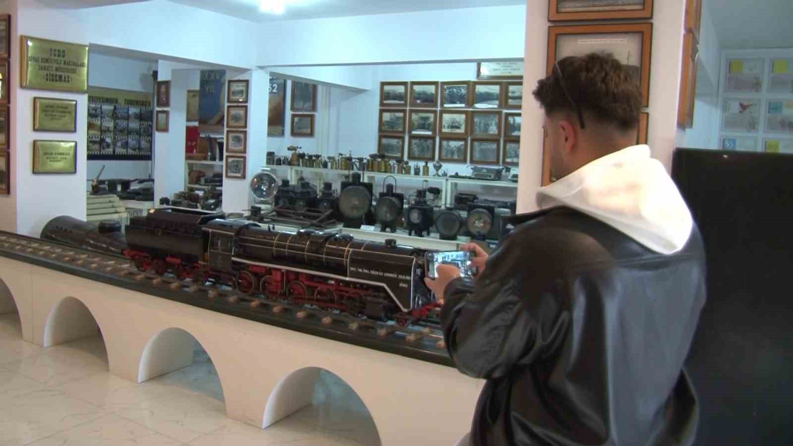 87 yıllık demiryolu mirası bu müzede sergileniyor
