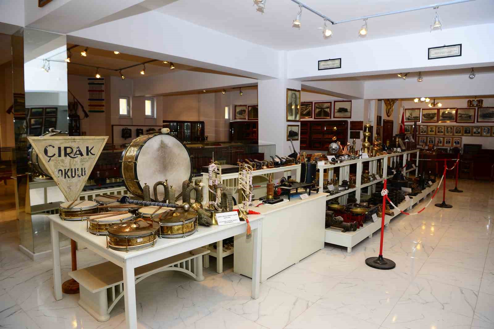 87 yıllık demiryolu mirası bu müzede sergileniyor
