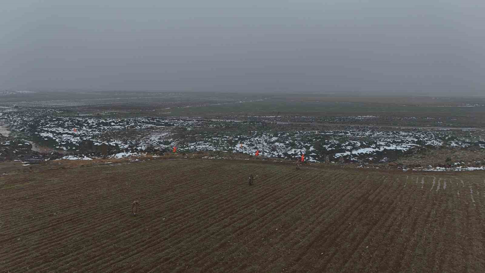 9 gündür kayıp olan kadının eşi Şeyhmus Kılıç: "Hepimizin psikolojisi bozuldu"
9 gündür kayıp olan kadının eşi Şeyhmus Kılıç: "Hepimizin psikolojisi bozuldu"