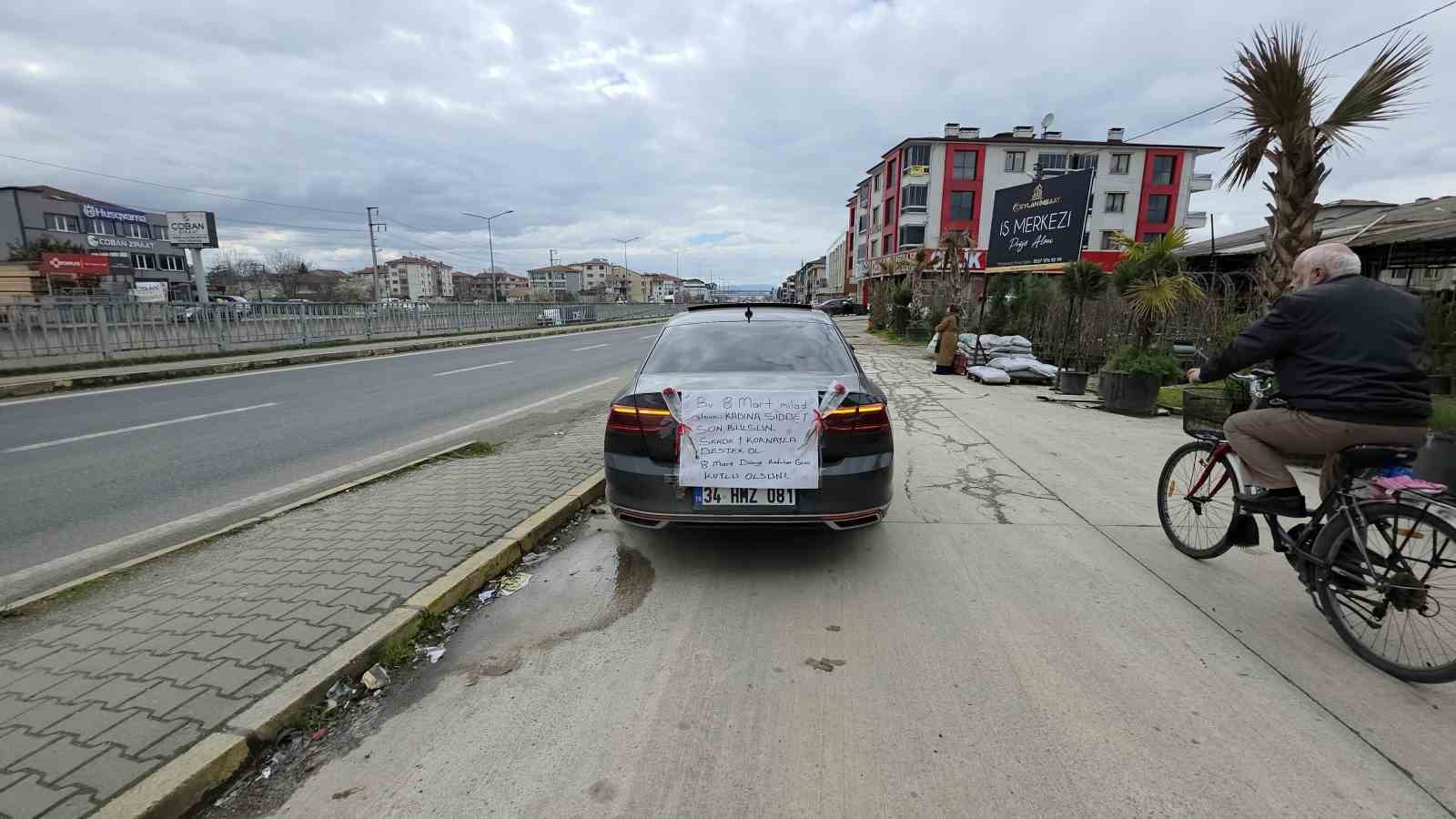90 yaşındaki ninesiyle şiddete dikkat için Düzce’yi dolaştı
