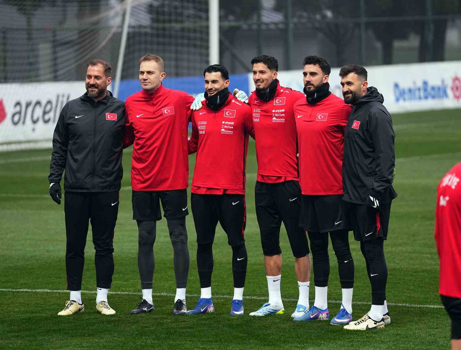 A Milli Futbol Takımı, Romanya maçının hazırlıklarını sürdürdü
