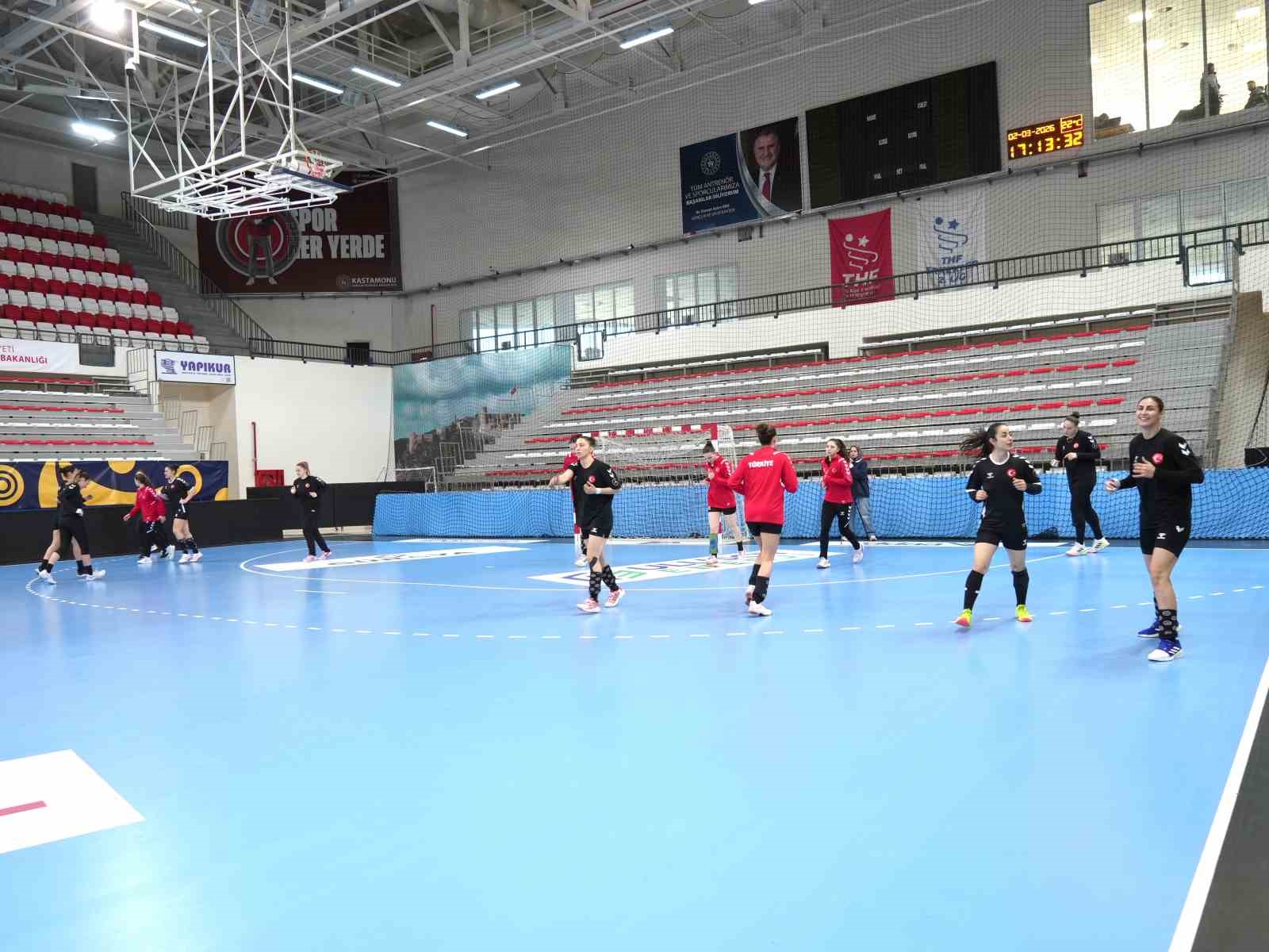 A Milli Kadın Hentbol Takımı, Kastamonu’da Çekya ile karşılaşacak
A Milli Kadın Hentbol Takımı, Kastamonu’da Çekya ile karşılaşacak