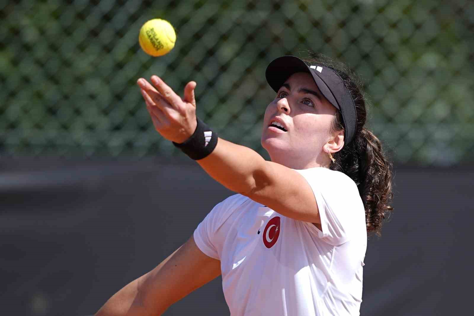 A Milli Kadın Tenis Takımı, Hollanda’yı 2-0 mağlup etti
